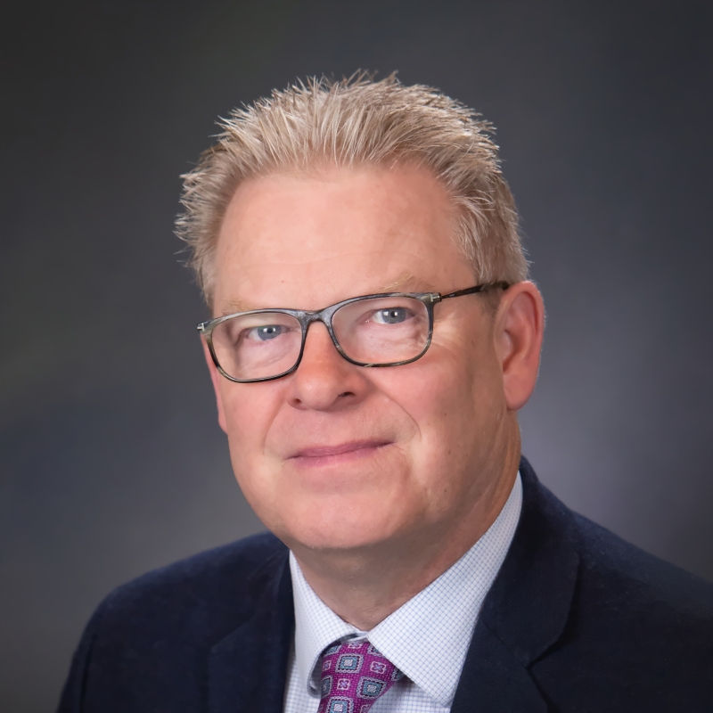 Headshot of Paul Darling